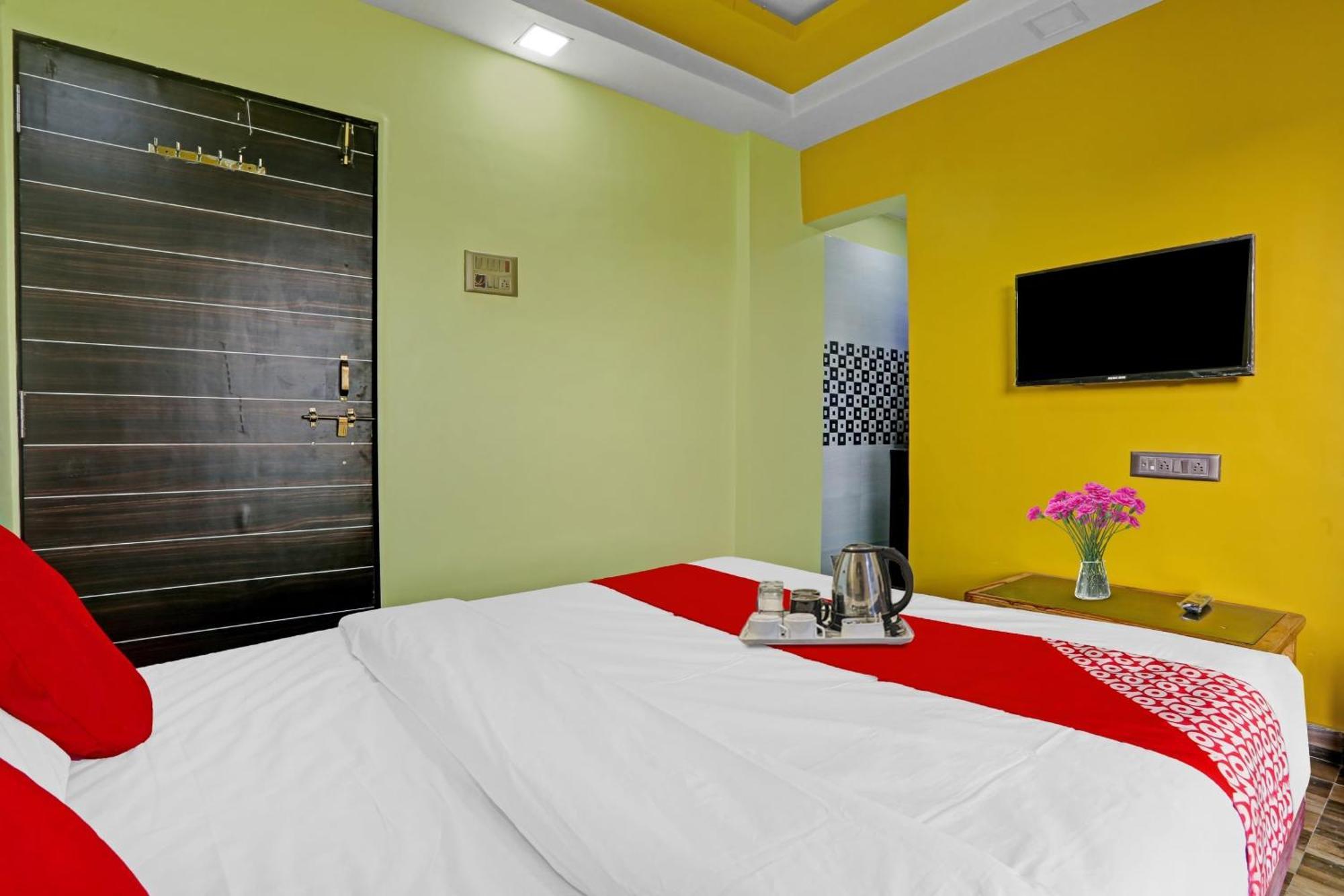 Hotel O Om Sai Residency Lodging And Boarding Taloje Экстерьер фото