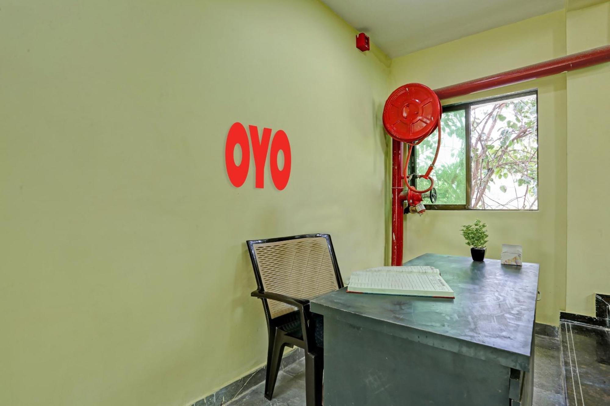Hotel O Om Sai Residency Lodging And Boarding Taloje Экстерьер фото