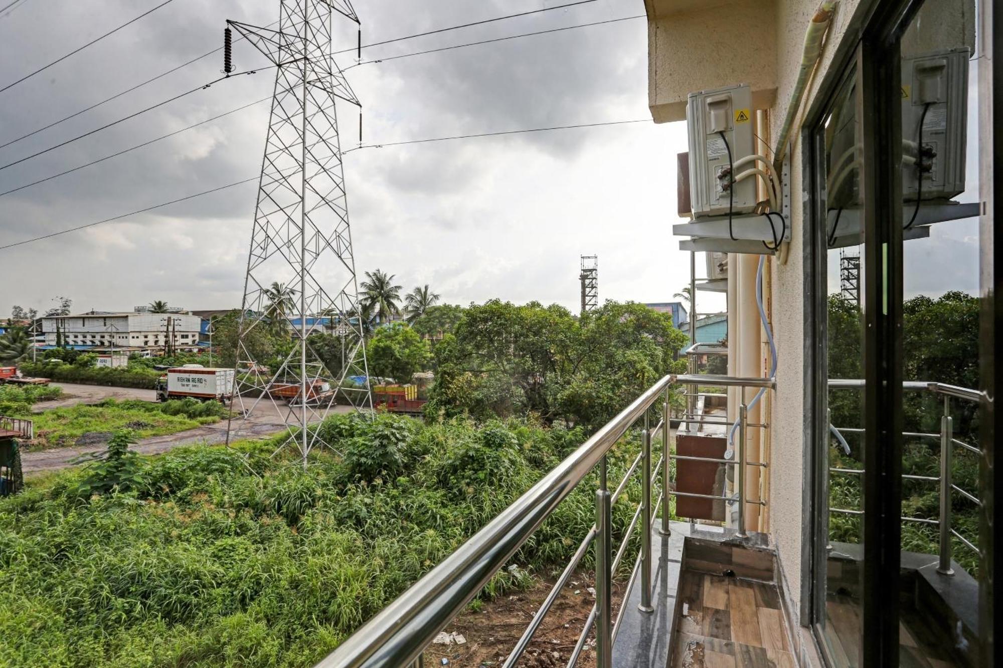 Hotel O Om Sai Residency Lodging And Boarding Taloje Экстерьер фото